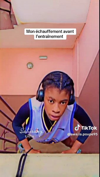 Awa La Poupée: Warm-up Routine for Players