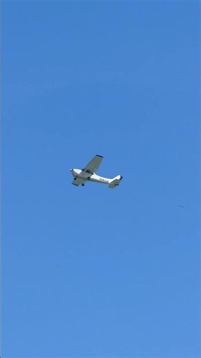 Cessna 172N Skyhawk N3632E towing a banner 8/23/2025
