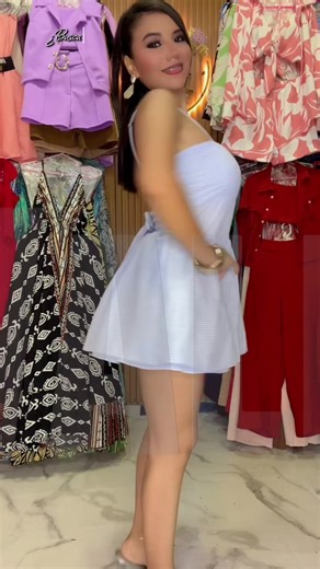 ¿Buscando el vestido perfecto? Lo encontramos. • Diversos Colores • Fit: con tirantes delicados y falda mini con volumen. • Vibe: Coquette & Fresh. ¡Combínalo con sandalias transparentes para alargar tus piernas al máximo! 👠✨ No Te Quedes sin el Tuyo..!!! Escríbenos al⤵️ 71390854 📲 Santa Cruz - Bolivia 🇧🇴 @Mariela Moda Elegant 💕🛍️ @mailin _ 09 #marielamoda26 #fyp #Viral #sanvalentin #14defebrero