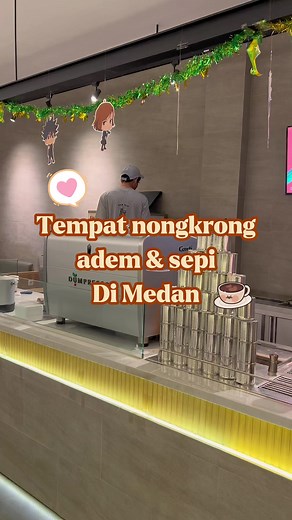 Kalau semua tempat full, coba deh ke sini ✨ #dumdumcafe #medan #cafemedan #rekomendasicafe #thaitea #montato #tempatnongkrongmedan