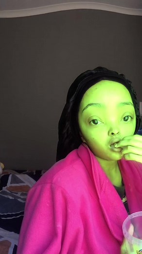 #stitch with @Khaya Magudulela I feel special now 🤣🤣🤣 #tiktoksa #funnyvideos #special #alien #filter #bonnet #me