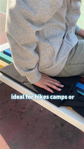 Compact 3-fold pad—quick warmth, easy carry anywhere!#heatedpad #fyp #tiktokshopping #winteriscoming #cold