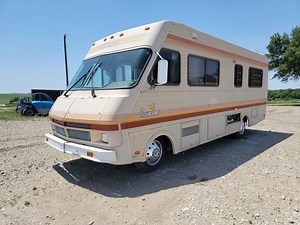 1988 Chevrolet P30 Motor Home | Transportation