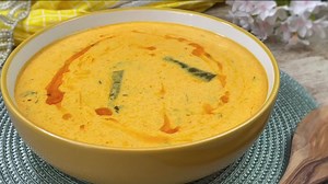 19 reactions | An authentic yoghurt curry recipe, known as dahi ki kadai, perfect for everyone. Prepared with plain yoghurt and gram flour then cooked and thickened to make a delicious curry. Lightly spices this vegetarian curry is best served with makki di roti. | Cook with Nabeela | Facebook