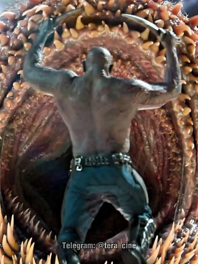 Quill y Gamora Salvan a Drax en Guardianes de la Galaxia