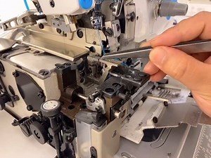 8.8K views · 363 reactions | How to do the daily maintenance of lockstitch and overlock sewing machine, Doris provides some answers. Watch, watch. #Jack #Jacksewingmachine #JackQuickService #maintenance #lockstitch #overlock | Jack Technology Co., Ltd | Facebook