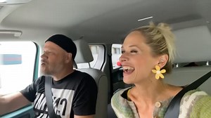 God stemning i bilen under filming i Geiranger 😅 #britogtor #nrk #nasjonalturistveg #norway #mariusmüller | Brit Polden