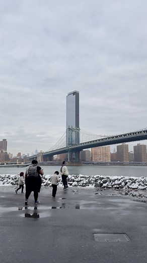 Dumbo, Brooklyn, Nueva York ⛄️🥰 #newyorkcitylife #newyork #newyorker #nyc #brooklyn | Nueva York Michellego