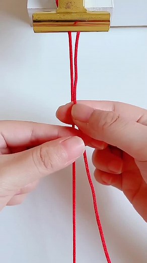 How to Make Red String Bracelet: DIY Jewelry Tutorial