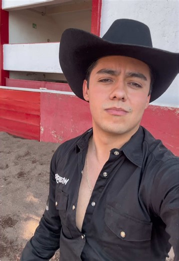 Pero si te montas ? 🔥 #fyp #vaquero | vaquero