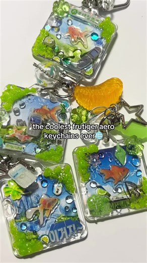 Frutiger Aero MP3 Player Keychains: A Retro Comeback!