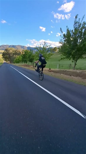 #manual #automobile #smartphone #dirtbike #bikelife #cc #tuttio #ebike #electricbike #mtb #amtb