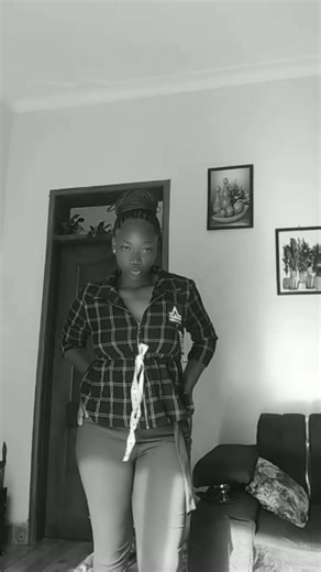 Snow Butterfly 🦋🦋🦋 (@snow.butterfly48)’s videos with original sound - Model Music