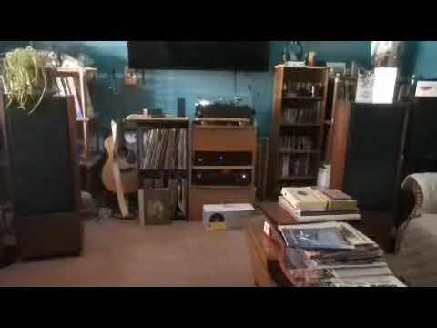 Infinity Column II speakers with streamed music