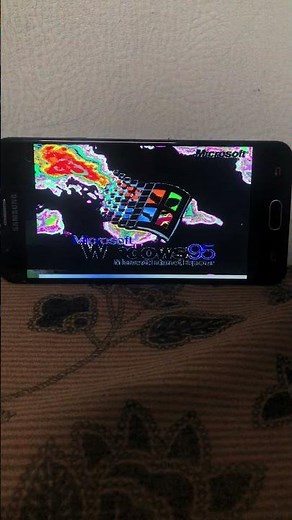 Starting up Windows 95 on a phone using Limbo Emulator.