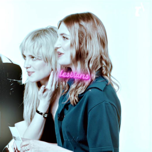 i couldn’t decide which one i wanted to edit…so i edited them both🤷‍♀️ | #courtneyeaton #sophienelisse #courtneyeatonedit #sophienelisseedit #edit scp: sw.logoless