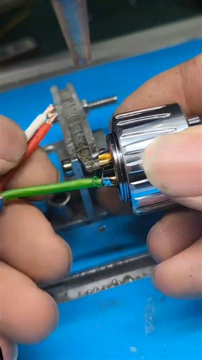 Plug Soldering ⚡ #AviationPlugSoldering #SwitchWiring #MotorWiring | Laptop Repair Secrets