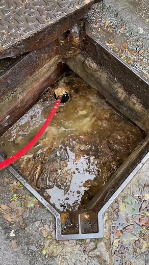 #rodding #manhole #jetting #drainage #drain #sewer #sewage #blockedmanhole #blocked #blockage #drainrod #morning #work