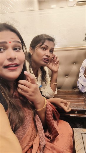 Lallyvlogs 1M on Instagram