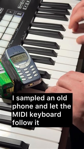 ᴄʀᴜꜱʜᴇᴅ ʙʏ ꜱᴛᴀᴛɪᴄ on Instagram: "Sampling an old phone 🎙️☎️ #experimentalmusic #sounddesign #modularsynth #noisemusic #glitchmusic"