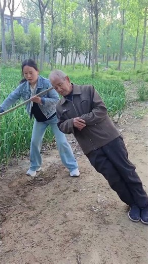 This old man is a pro! #FunnyVideo #Unexpected
