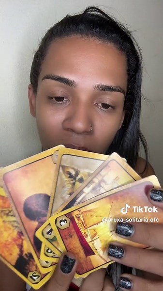 Medo de Perder Alguém Peludo para Sempre: Cartas de Tarot Revelam Segredos