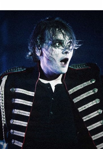 #SHIFTING // yes tofupa❤️speak your truth queen! // #realityshifting #shiftingrealities #desiredreality #fyp ••• oh hi guys new year new me 🥹videos like this are so back bc i’m bored and refuse to dip my toes back into the mcr fandom