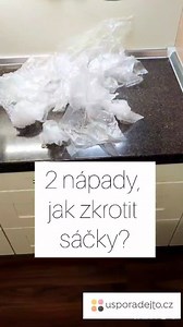 Jak zkrotit plastové sáčky? 1. Použijte krabici z kapesníků 2. Pořiďte si Sačkovník - zvrchu dáváte, zespodu berete, jednoduché a účelné Vše najdete na e-shopu usporadejto.cz | Usporadejto.cz
