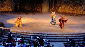 4 more shows this weekend! Friday, Saturday and 2 on Sunday - we've got a matinee and an evening show! 2 shows with ASL interpretation - Saturday evening and Sunday's matinee! We highly encourage you to come out on Friday and Sunday to avoid UNC Football traffic on Saturday if you can, but if you can't, consider alternative methods of transportation! Get your tickets! https://bit.ly/EarthAndSky2024 | Paperhand Puppet Intervention