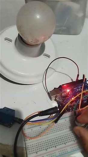 Hall and lamp #arduino #arduinoproject #arduinouno #arduinolove #robots #robot #iot #robotics