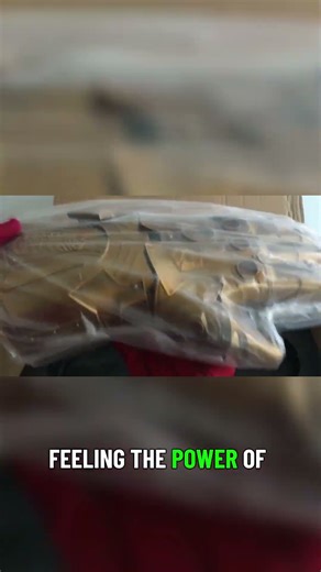 Feel the Power of the Thanos Infinity Gauntlet! 💍🌌 #Shorts