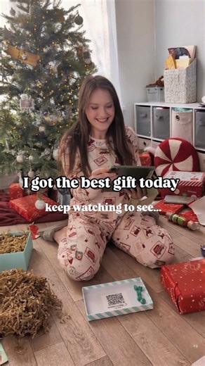 Charlotte Beard | Dorset Mum on Instagram: "My amazing partner got me a cameo from Neil Newbon who is my absolute inspiration and not so secret heartthrob. Neil is a survivor himself and has played so many amazing characters from video games, TV and film including Astarion from BG3 & Heisenberg from Resident evil village. He has also created his own motion capture training studio, the Pixel pack and raises money for charity. All whilst being a dad to his pride and joy daughter who he shields fro