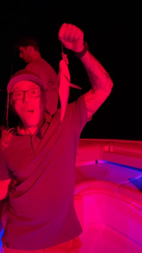 Power & Motoryacht on Instagram: "Yellowfin meets Seakeeper! There's no better way to enjoy the Fort Lauderdale boat show than by actually going out on a boat. Thanks to the folks at Yellowfin and Seakeeper, we had the chance to put the Yellowfin 36 Offshore through the paces with Charlie Levine from @anglers_journal. The 36 was equipped not only with a Seakeeper gyro, but Seakeeper ride. The boat was rock solid in confused 2-3 foot windchop and big freighter wakes. We didn't catch many fish, bu