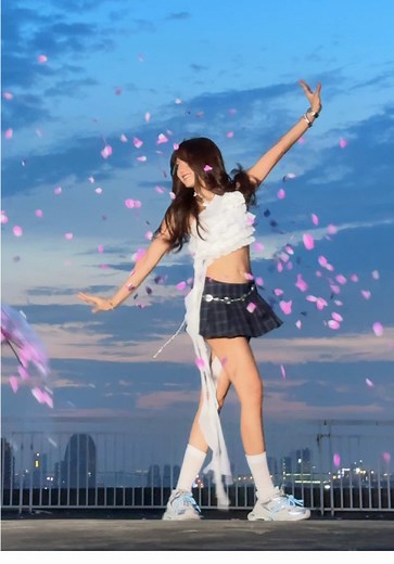 Ferwang Cosplay Dance Trend Challenge