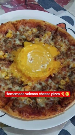 #homemade#volcano cheese pizza 🍕🤤