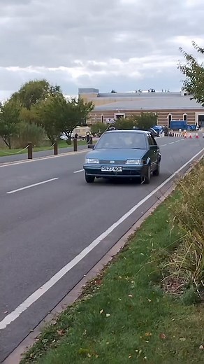 Nostalgic, beautiful Austin Montego, motoring now, we really are. Austin Montego drive past. #carjournalism Did you own a Montego? | Darren Vel Satis