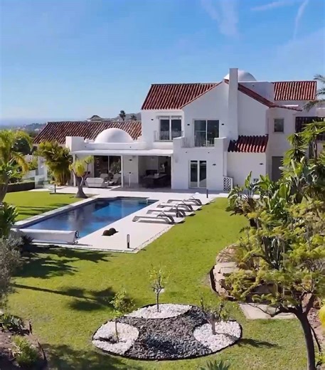#LuxuryRealEstate #Benahavis #Marbella #MansionTour #LuxuryVilla
