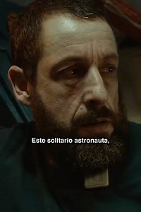 10M views · 273K reactions | EL ASTRONAUTA | Netflix: Jakub, un astronauta checo en una misión espacial solitaria, comienza a perder la conexión con la Tierra y con su propia humanidad. Acosado por la culpa y la duda, se ve envuelto en una lucha interna por encontrar el perdón y la redención. | Farid Dieck | Facebook