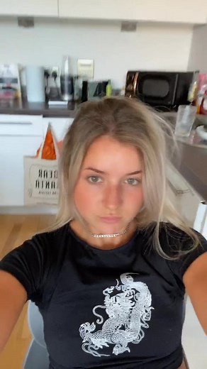 Fiona Simpson Try On: Embracing Unique Angles and Self-Love