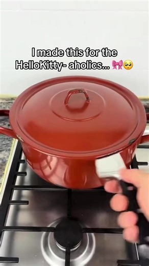 Link in bio #hellokitty #hellokittylover #airpodscase