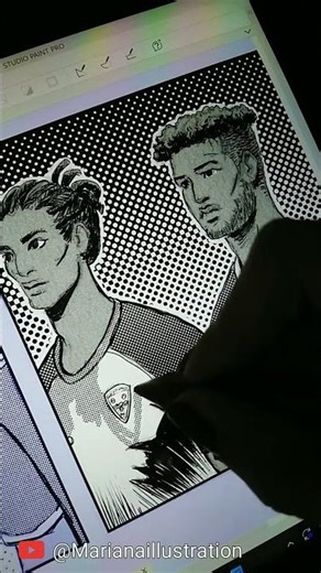 adding the darker tones and gradient tone for the sleeves #makingacomic #comicart #wip #artshorts