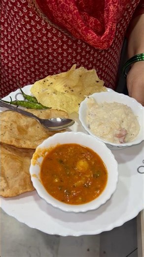 Aloo Sabzi With Puri #ytshorts #trending #viral #shortsfeed #aloosabzi