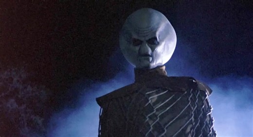 ‘Without Warning’: The Alien Hunter Film that Walked so ‘Predator’ Could Hunt