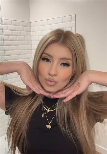 Achieving Ash Blonde Hair with Wella T18 Toner