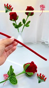 1.6M views · 23K reactions | Tutorial del pétalo de una rosa con limpia pipas. #flores #floresconlimpiapipas #limpiapipas #reelsviral #detalleshermosos #decoracionesbonitas #manualidadesfaciles | Crea Arte | Facebook