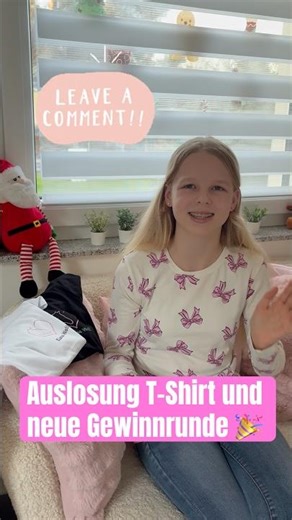 🎉 T-shirt giveaway and new prize round ✨ #shorts #klaraswelt