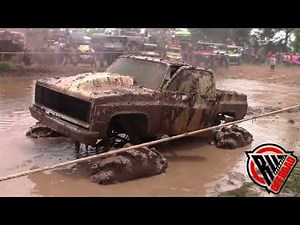 SAY I WONT!!! Short Wheel base Chevy mud truck!