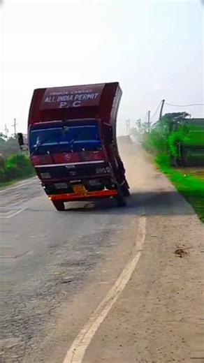 Truck Signa turbo 💕🔥 crazy mud fight 🥵😍 drift fire 🤩⚡ viral. #heavyvehicle #shorts #viral