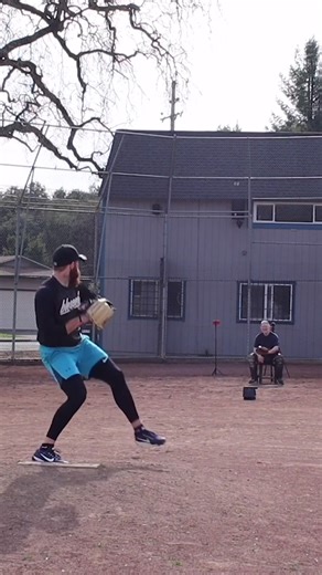Typical bullpen sounds with Pops lol #baseball #baseballboys