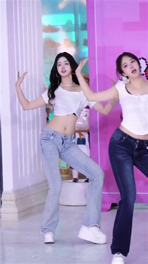 Jump & Feel the Energy! GirlsGeneration Wow Girl